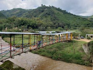 Colombia - El Puente (Natural)